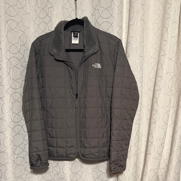 The North Face Charcoal Fleece-Lined Jacket - Picture 2 of 4